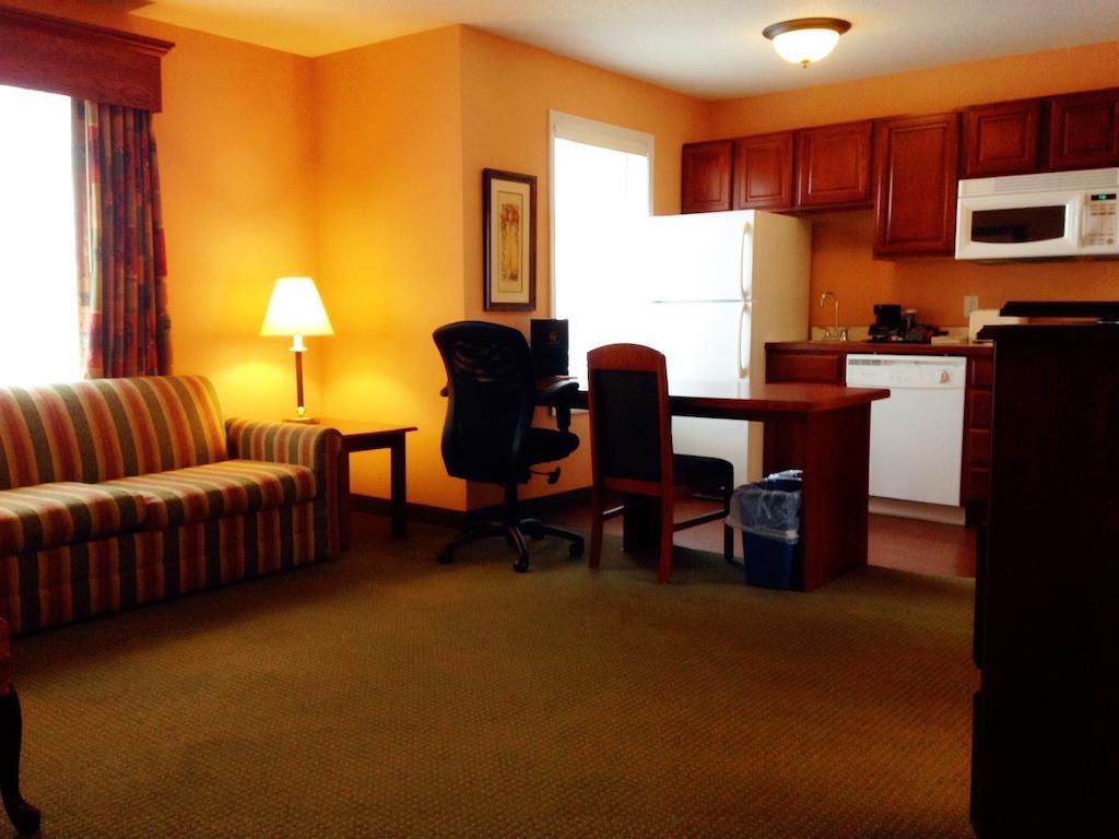 Grandstay Hotel & Suites Downtown Sheboygan Rom bilde
