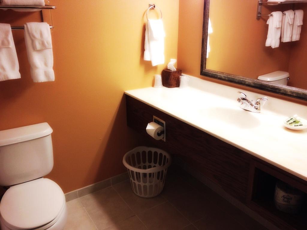 Grandstay Hotel & Suites Downtown Sheboygan Rom bilde