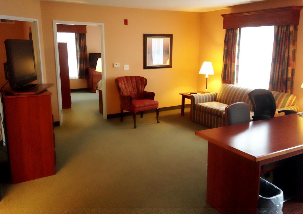 Grandstay Hotel & Suites Downtown Sheboygan Rom bilde